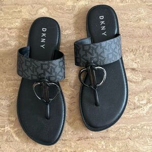 DKNY black logo slides